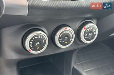 Внедорожник / Кроссовер Mitsubishi Outlander 2009 в 