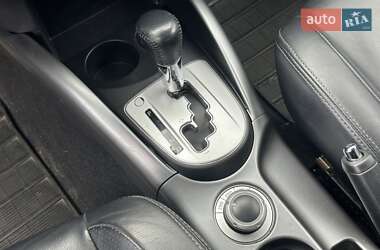 Внедорожник / Кроссовер Mitsubishi Outlander 2009 в 