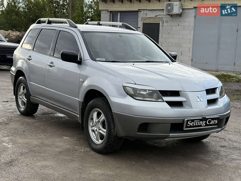 Позашляховик / Кросовер Mitsubishi Outlander 2003 в Рівному