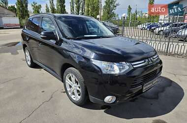 Внедорожник / Кроссовер Mitsubishi Outlander 2013 в Шостке