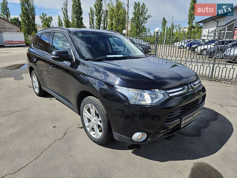 Mitsubishi Outlander 2013