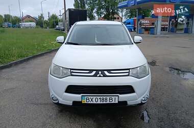 Внедорожник / Кроссовер Mitsubishi Outlander 2012 в Черновцах