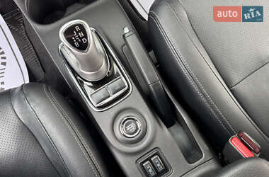 Внедорожник / Кроссовер Mitsubishi Outlander 2014 в 