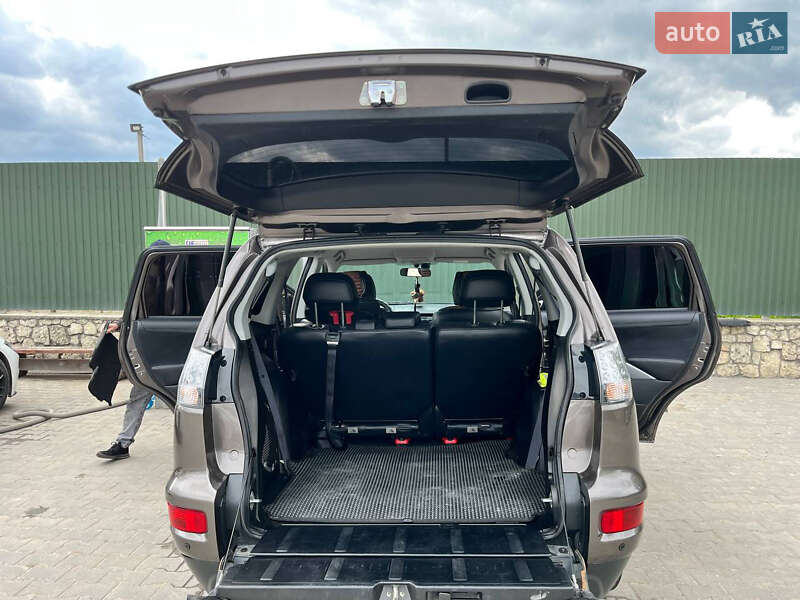 Позашляховик / Кросовер Mitsubishi Outlander 2011 в Тернополі фото 19 Позашляховик / Кросовер Mitsubishi Outlander 2011 в Тернополі