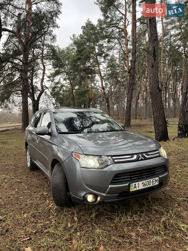 Mitsubishi Outlander 2013