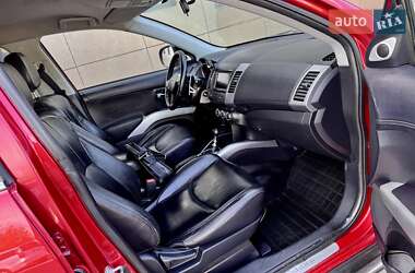 Позашляховик / Кросовер Mitsubishi Outlander 2010 в 