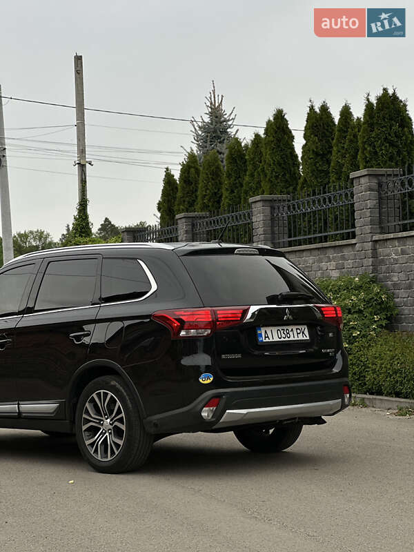 Позашляховик / Кросовер Mitsubishi Outlander 2015 в Білій Церкві
