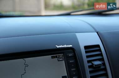 Позашляховик / Кросовер Mitsubishi Outlander 2011 в 