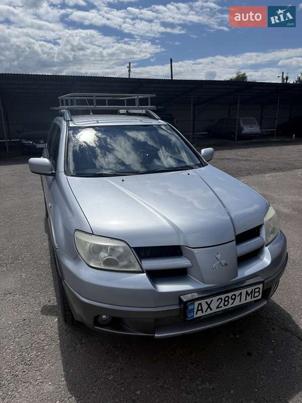 Mitsubishi Outlander 2006