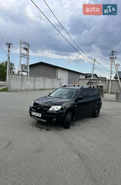 Внедорожник / Кроссовер Mitsubishi Outlander 2008 в 