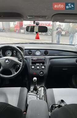 Внедорожник / Кроссовер Mitsubishi Outlander 2008 в 