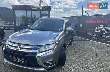 Внедорожник / Кроссовер Mitsubishi Outlander 2018 в 