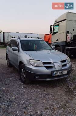 Позашляховик / Кросовер Mitsubishi Outlander 2004 в Лугинах