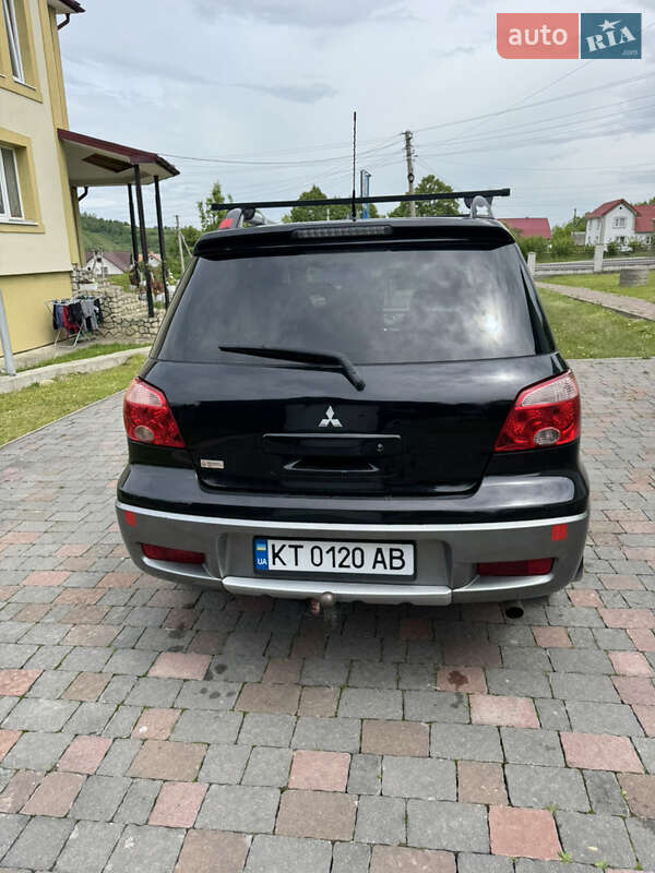 Внедорожник / Кроссовер Mitsubishi Outlander 2006 в Надворной