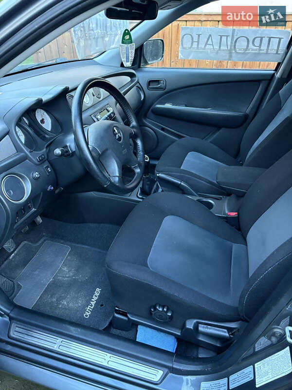 Позашляховик / Кросовер Mitsubishi Outlander 2006 в Кам’яні