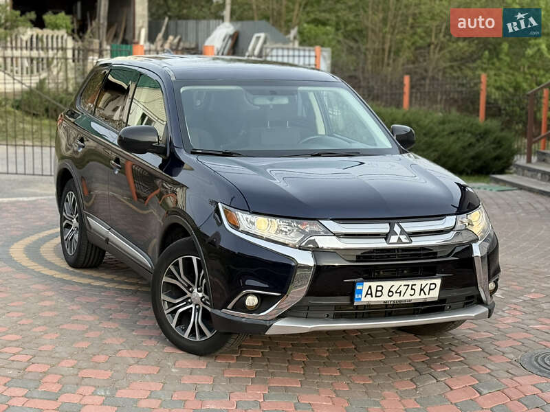 Внедорожник / Кроссовер Mitsubishi Outlander 2017 в Виннице