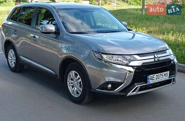 Внедорожник / Кроссовер Mitsubishi Outlander 2019 в Верхнеднепровске