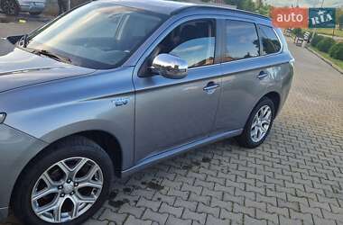 Позашляховик / Кросовер Mitsubishi Outlander 2014 в Іршаві