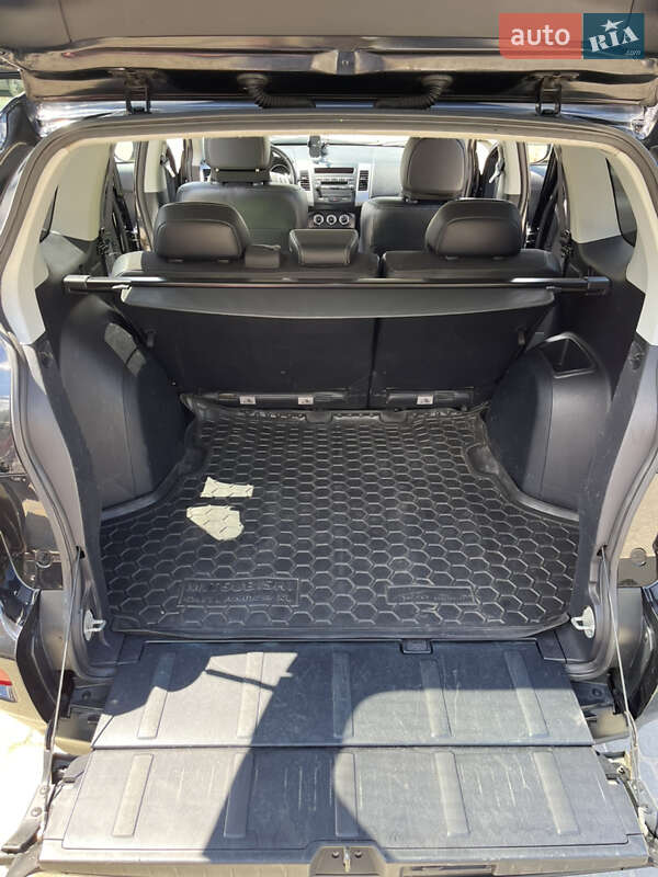 Позашляховик / Кросовер Mitsubishi Outlander 2011 в Львові