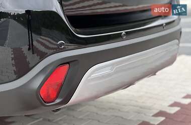 Внедорожник / Кроссовер Mitsubishi Outlander 2021 в 