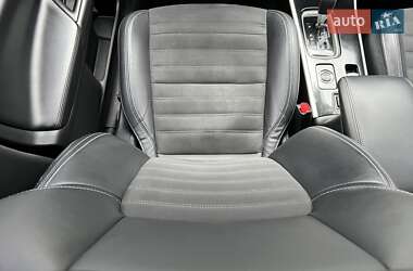 Внедорожник / Кроссовер Mitsubishi Outlander 2021 в 