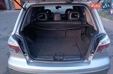 Внедорожник / Кроссовер Mitsubishi Outlander 2003 в 