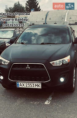 Внедорожник / Кроссовер Mitsubishi Outlander 2012 в Харькове