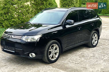 Mitsubishi Outlander 2013