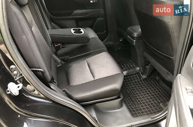 Внедорожник / Кроссовер Mitsubishi Outlander 2013 в 
