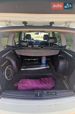 Внедорожник / Кроссовер Mitsubishi Outlander 2008 в 
