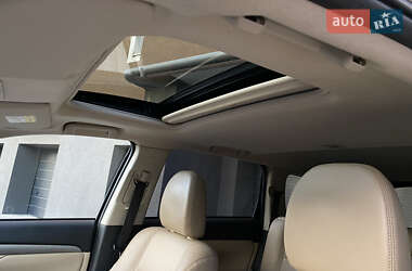 Позашляховик / Кросовер Mitsubishi Outlander 2013 в 