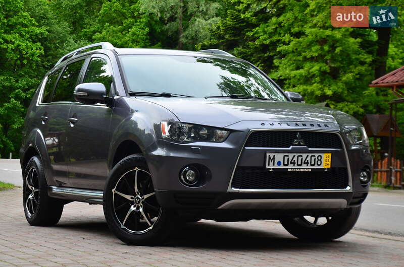 Mitsubishi Outlander 2011