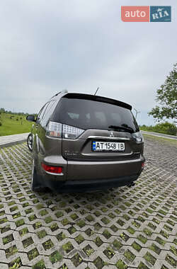 Позашляховик / Кросовер Mitsubishi Outlander 2010 в 