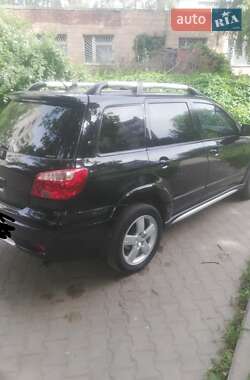 Внедорожник / Кроссовер Mitsubishi Outlander 2005 в 