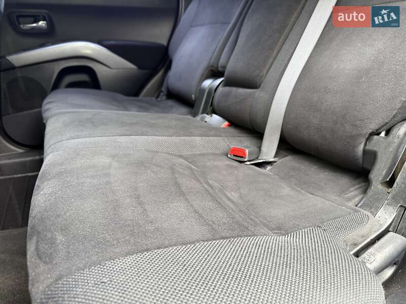 Внедорожник / Кроссовер Mitsubishi Outlander 2007 в Ровно