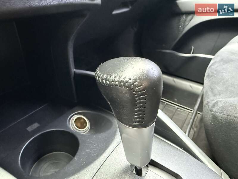 Внедорожник / Кроссовер Mitsubishi Outlander 2007 в Ровно