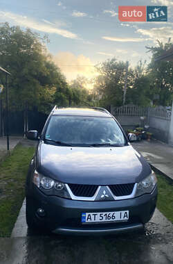 Внедорожник / Кроссовер Mitsubishi Outlander 2007 в Ивано-Франковске