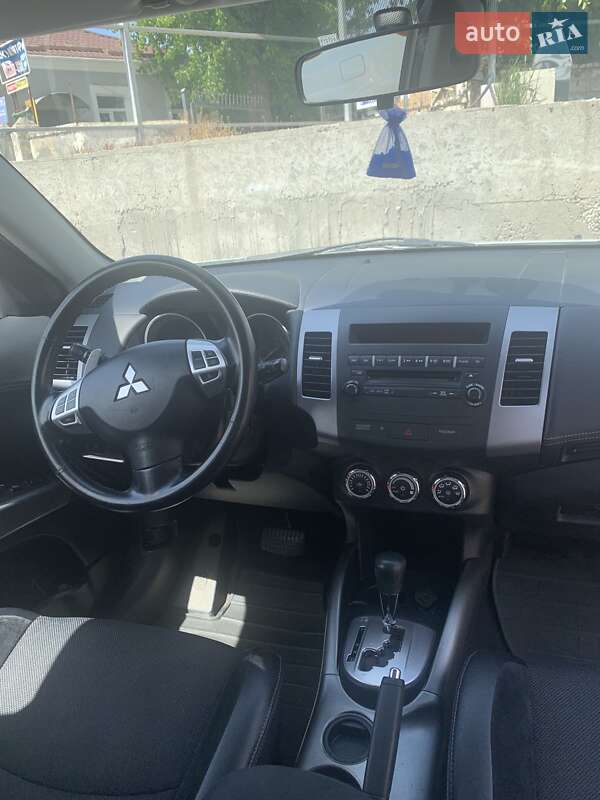 Позашляховик / Кросовер Mitsubishi Outlander 2010 в Кропивницькому