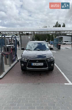 Внедорожник / Кроссовер Mitsubishi Outlander 2012 в Черкассах