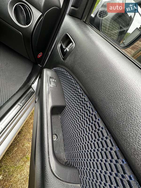 Внедорожник / Кроссовер Mitsubishi Outlander 2008 в Харькове фото 23 Внедорожник / Кроссовер Mitsubishi Outlander 2008 в Харькове