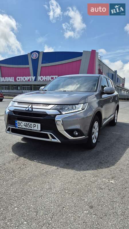 Позашляховик / Кросовер Mitsubishi Outlander 2021 в Запоріжжі