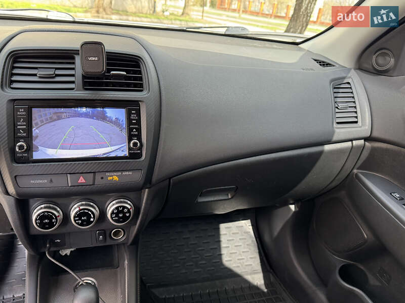 Внедорожник / Кроссовер Mitsubishi Outlander 2020 в Новомосковске