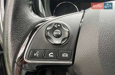 Внедорожник / Кроссовер Mitsubishi Outlander 2018 в 