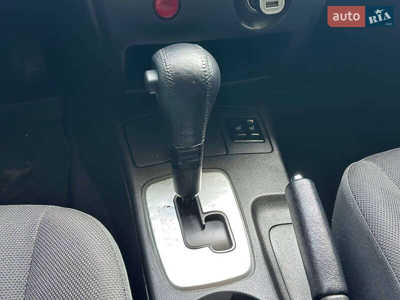 Внедорожник / Кроссовер Mitsubishi Outlander 2008 в Днепре