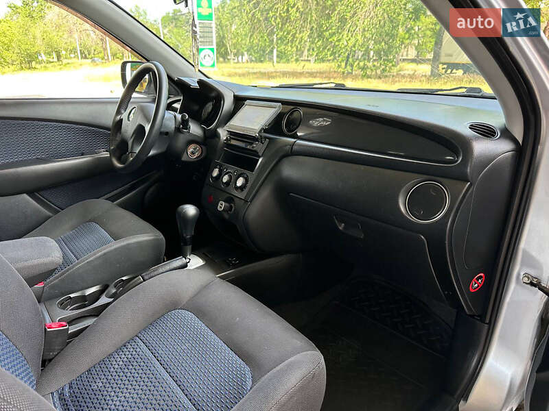 Внедорожник / Кроссовер Mitsubishi Outlander 2008 в Днепре