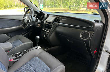 Внедорожник / Кроссовер Mitsubishi Outlander 2008 в 