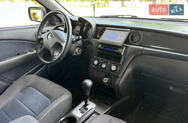 Внедорожник / Кроссовер Mitsubishi Outlander 2008 в 