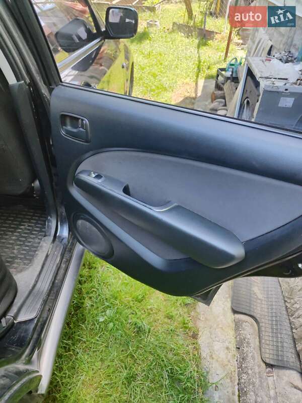 Внедорожник / Кроссовер Mitsubishi Outlander 2008 в Буштыне