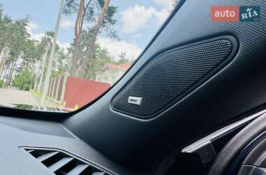 Позашляховик / Кросовер Mitsubishi Outlander 2021 в 