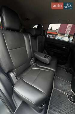 Внедорожник / Кроссовер Mitsubishi Outlander 2013 в 